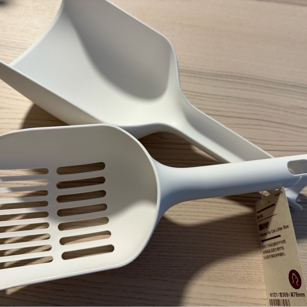 Muji Scoop for Cat Litter Box